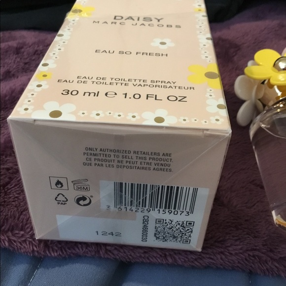 Daisy Marc Jacobs “Eau So Fresh “ Eau de Toilette Spray, 1 oz - Picture 7 of 10